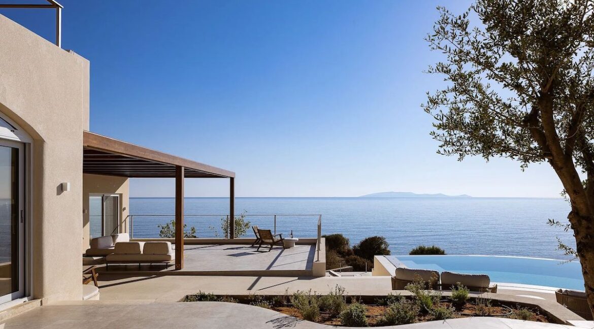 Ultra-Luxury Seafront Villa for Sale in Crete 17