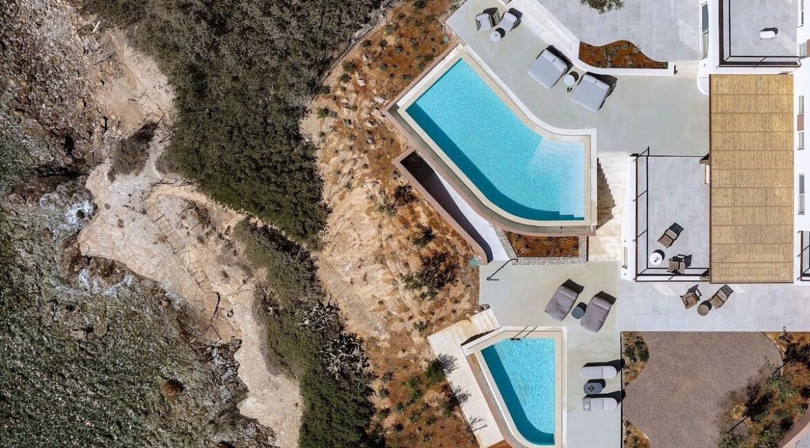 Ultra-Luxury Seafront Villa for Sale in Crete 19