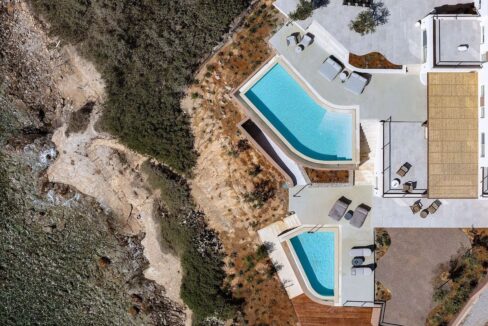 Ultra-Luxury Seafront Villa for Sale in Crete 19