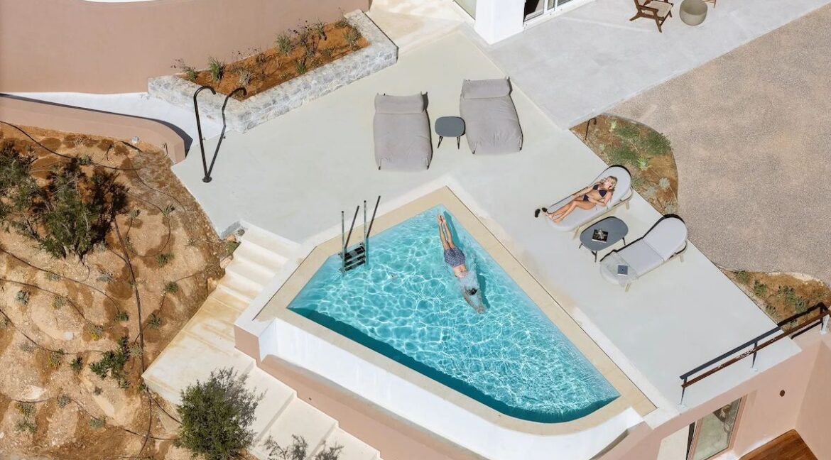 Ultra-Luxury Seafront Villa for Sale in Crete 20