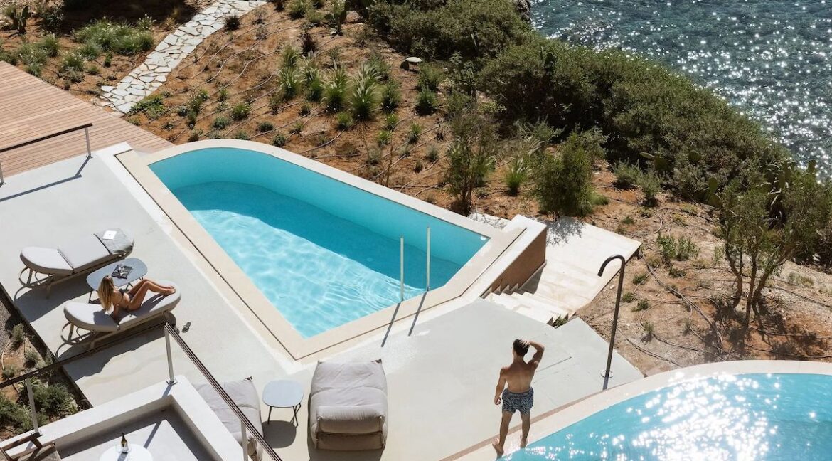 Ultra-Luxury Seafront Villa for Sale in Crete 23