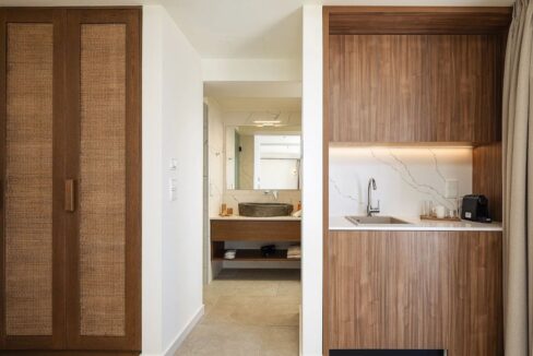 Ultra-Luxury Seafront Villa for Sale in Crete 26