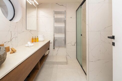 Ultra-Luxury Seafront Villa for Sale in Crete 28