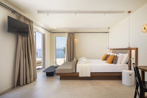 Ultra-Luxury Seafront Villa for Sale in Crete 29