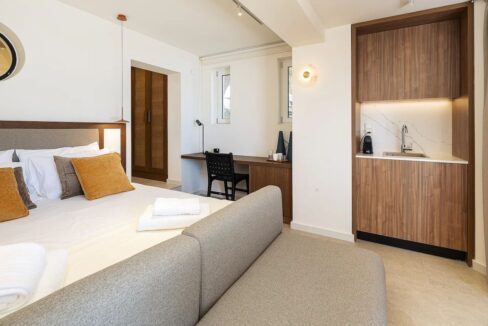 Ultra-Luxury Seafront Villa for Sale in Crete 30