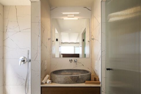 Ultra-Luxury Seafront Villa for Sale in Crete 39