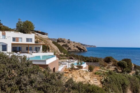 Ultra-Luxury Seafront Villa for Sale in Crete 4