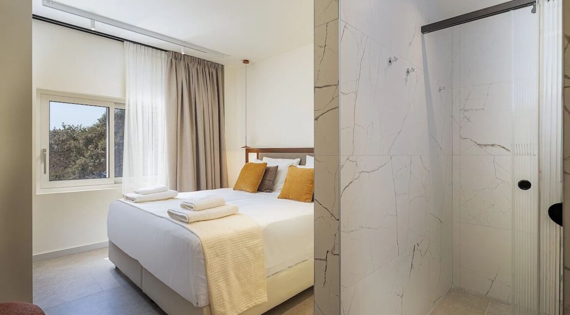 Ultra-Luxury Seafront Villa for Sale in Crete 42