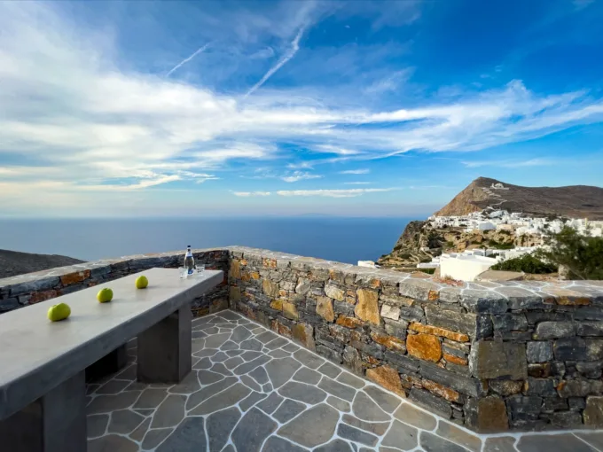 Maisonette for sale Folegandros, Chora