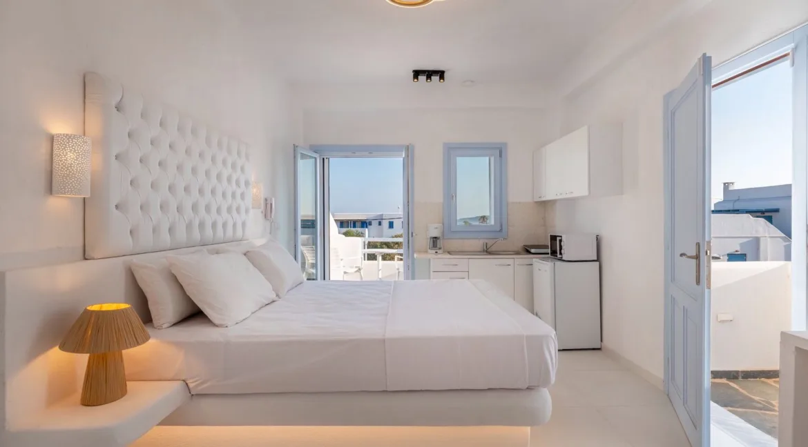 Studio Apartment for Sale in Paros, Alyki