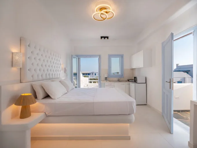 Studio Apartment for Sale in Paros, Alyki
