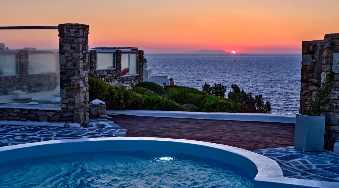 Elegant Villa for sale Mykonos 4