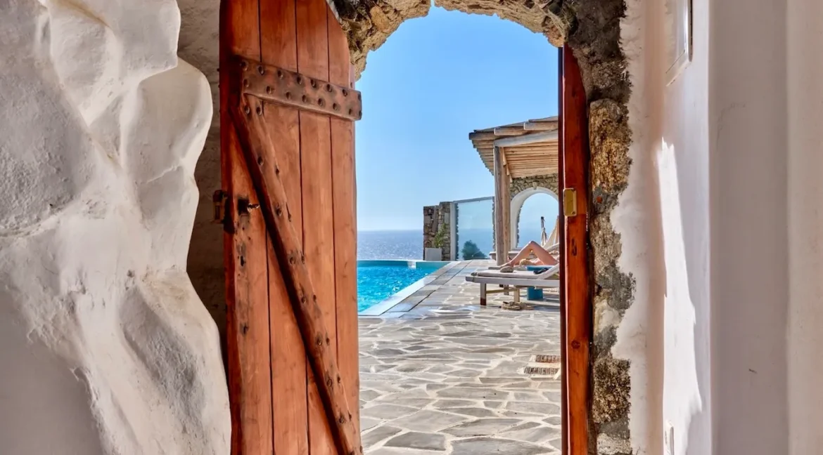 Elegant Villa for sale Mykonos 8