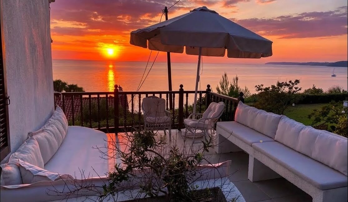 House for Sale in Halkidiki with Panoramic Sea Views 10