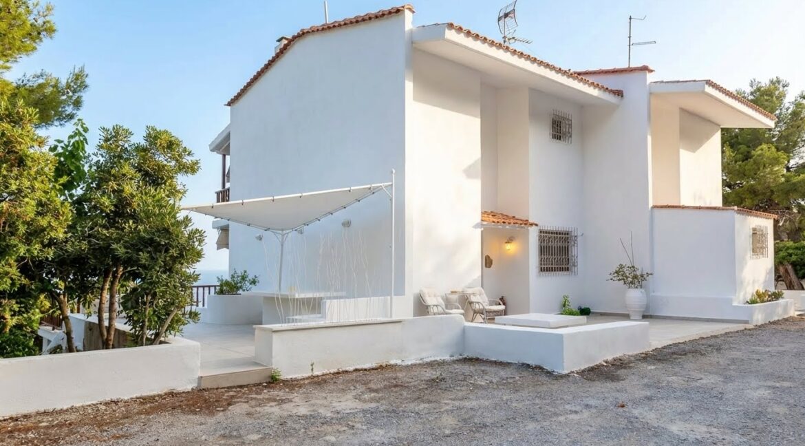 House for Sale in Halkidiki with Panoramic Sea Views 3
