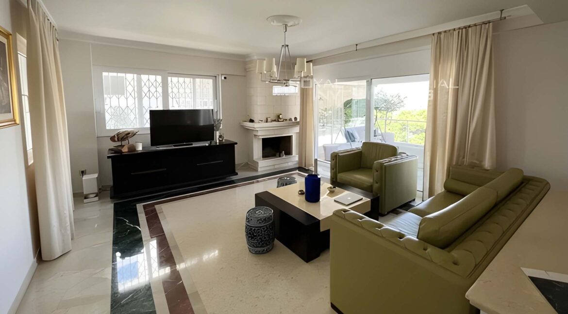 Luxury Furnished Maisonette with Sea View for sale Athens Riviera 1