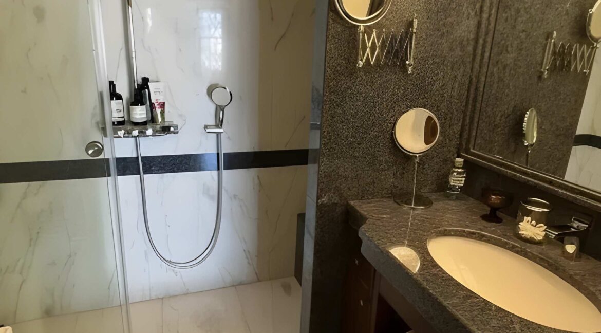 Luxury Furnished Maisonette with Sea View for sale Athens Riviera 16