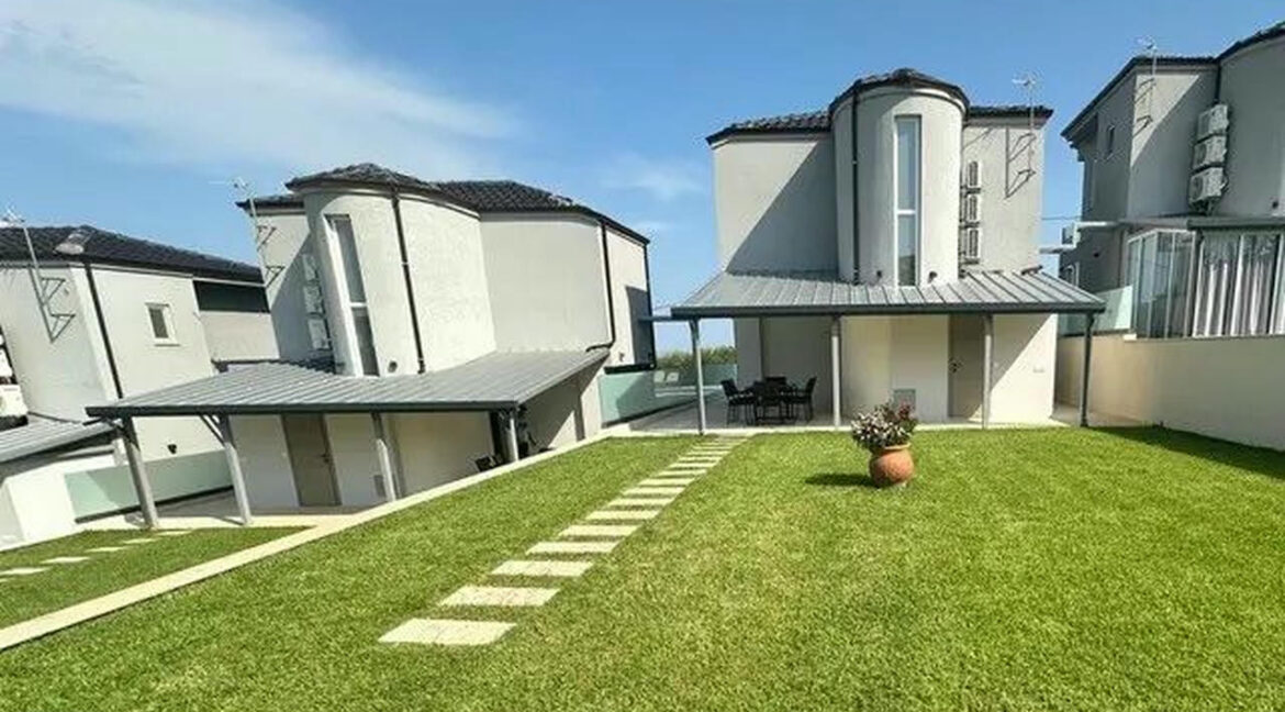 Luxury Modern Villa for Sale Hanioti Halkidiki 8