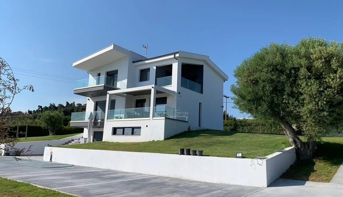 Luxury Sea-View Villa for Sale in Halkidiki  Nea Skioni 14