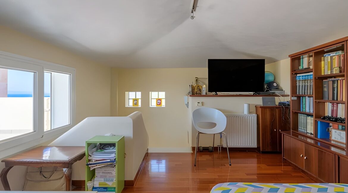 Sea View House for Sale South Athens, Agia Marina, Athens Riviera 4