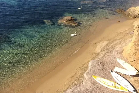 Seafront Cottage with Private Beach Access in Skiathos for sale 6