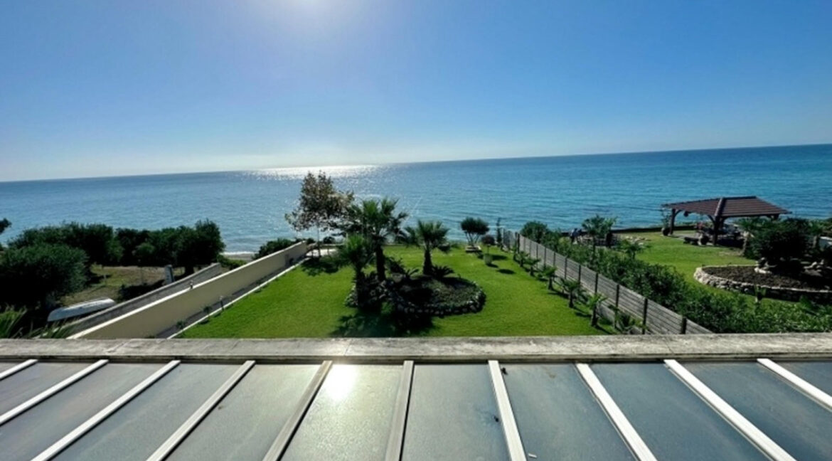 Seafront Maisonette for Sale in Halkidiki Mola Kaliva 12