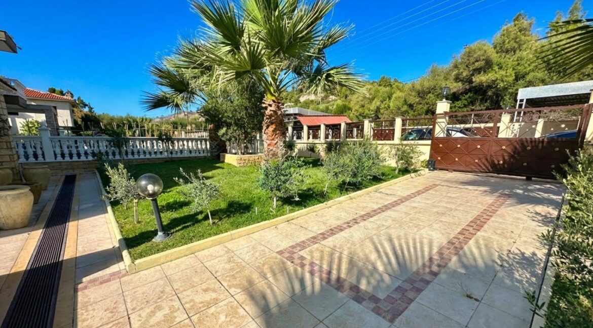 Seafront Maisonette for Sale in Halkidiki Mola Kaliva 2
