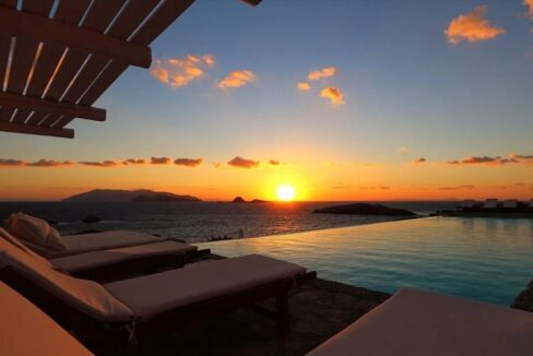 Seafront Villa Complex for Sale in Folegandros 8