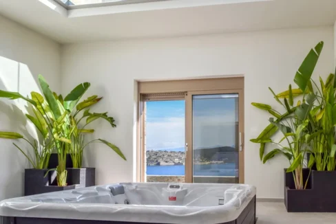 Seafront Villa in Elounda Crete for sale 10