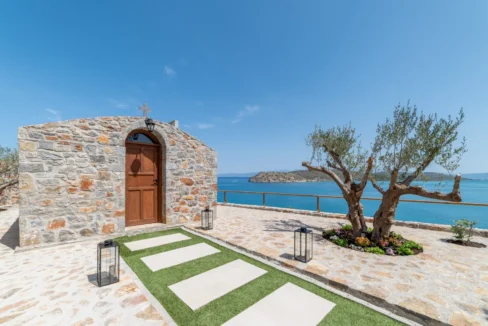 Seafront Villa in Elounda Crete for sale 13