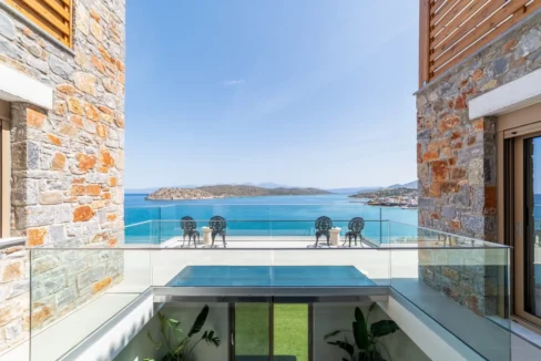 Seafront Villa in Elounda Crete for sale 16