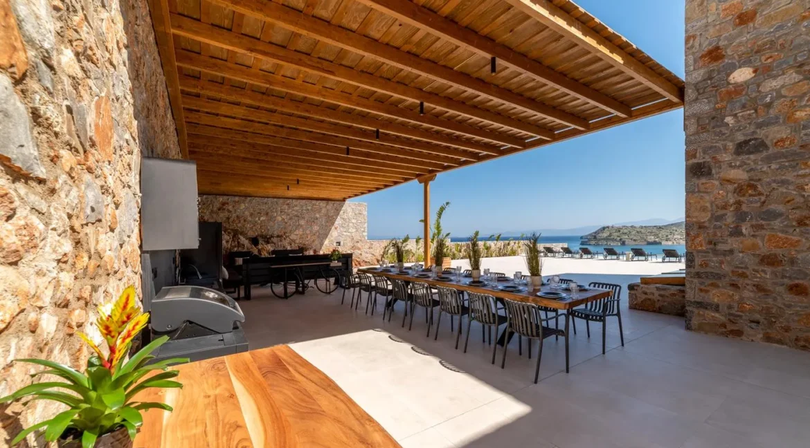 Seafront Villa in Elounda Crete for sale 3