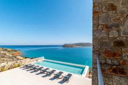 Seafront Villa in Elounda Crete for sale 4