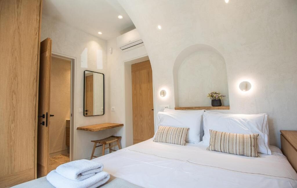 Villa Complex for sale at Elounda Crete 19