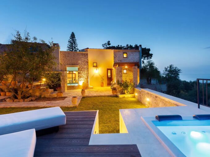 Villa for sale in Rethymno, Crete, Maroulas