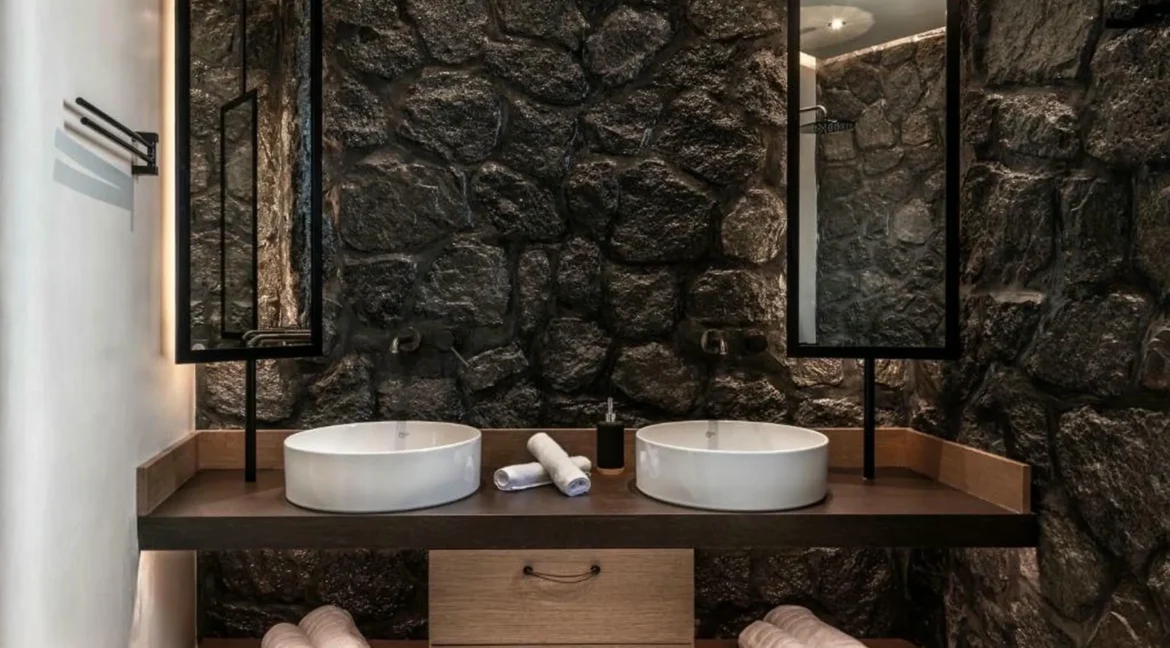 Villas for sale Santorini - Vourvoulo 6