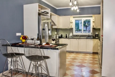 3 Seafront Villas in Corfu Kassiopi for sale 14