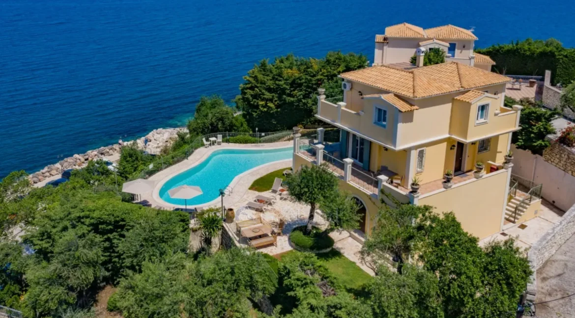 3 Seafront Villas in Corfu Kassiopi for sale 2