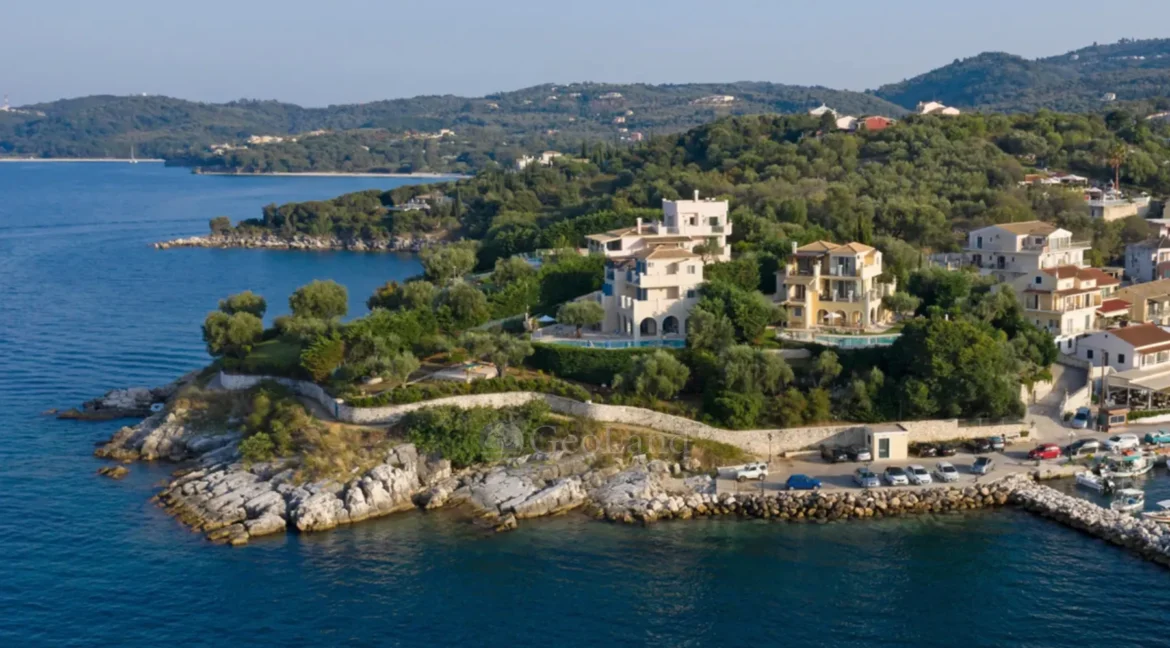 3 Seafront Villas in Corfu Kassiopi for sale 8