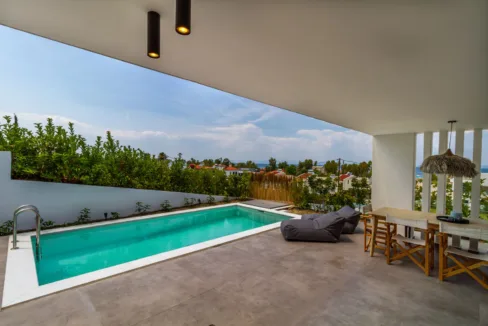 villa for sale in Pefkochori Chalkidiki