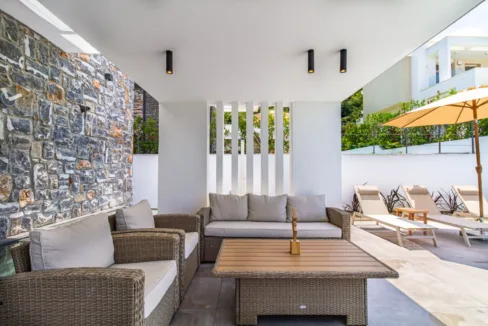 villa for sale in Pefkochori Chalkidiki