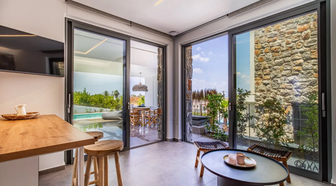 villa for sale in Pefkochori Chalkidiki