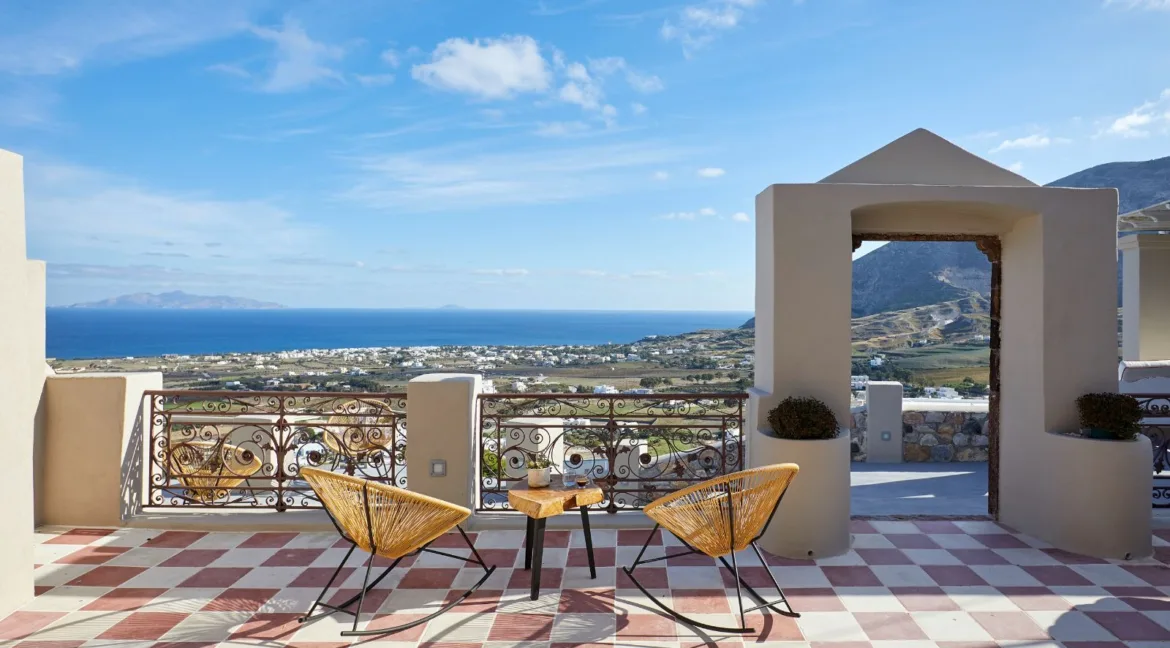 Mansion for sale Santorini, Exo Gonia
