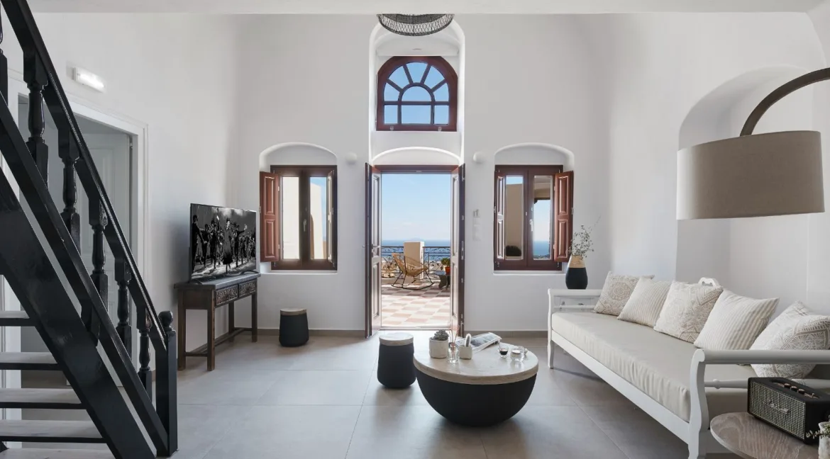 Mansion for sale Santorini, Exo Gonia