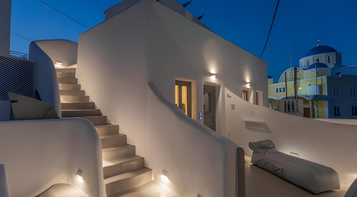Boutique Residence & Suite for Sale Santorini 1