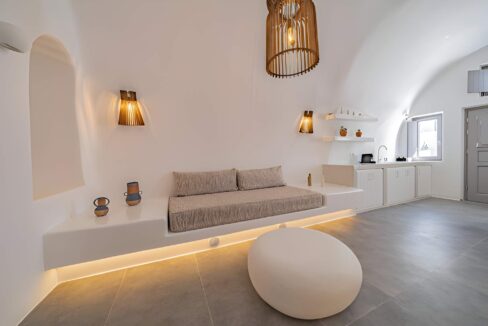 Boutique Residence & Suite for Sale Santorini 3