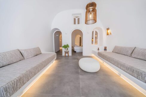 Boutique Residence & Suite for Sale Santorini 4