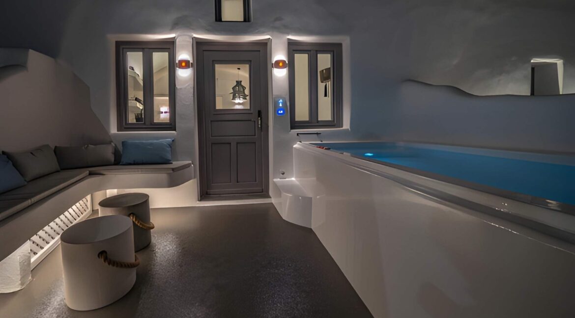 Boutique Residence & Suite for Sale Santorini 7