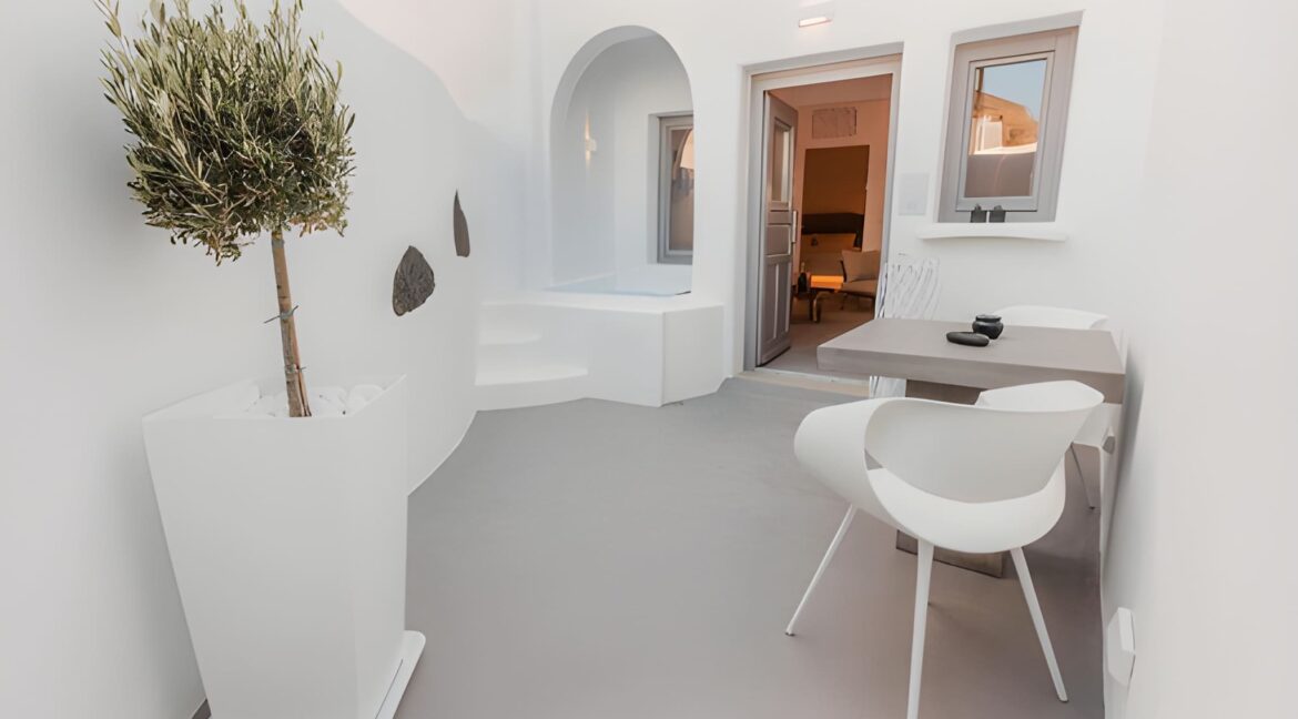 Boutique Residence & Suite for Sale Santorini 7