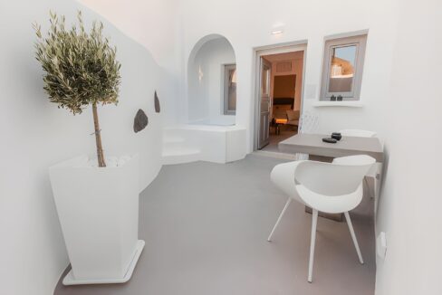Boutique Residence & Suite for Sale Santorini 7